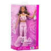 Barbie Deluxe Style Muñeca nº 12 con Top Corto de Denim Rosa y Vaqueros Acampanados