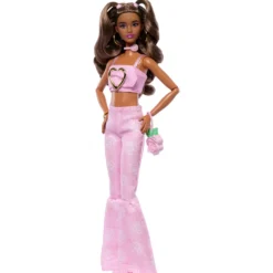 Barbie Deluxe Style Muñeca nº 12 con Top Corto de Denim Rosa y Vaqueros Acampanados