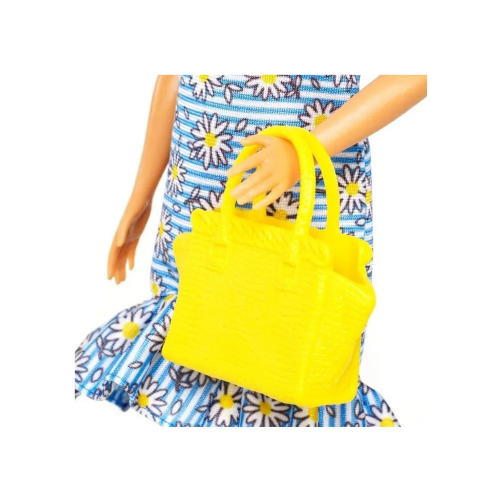 Barbie Fashionista con 4 Modas