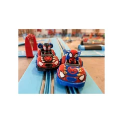 Carrera First Spidey and his Amazing Friends It's Spidey Time! Circuito y Coches de Spidey y Spin