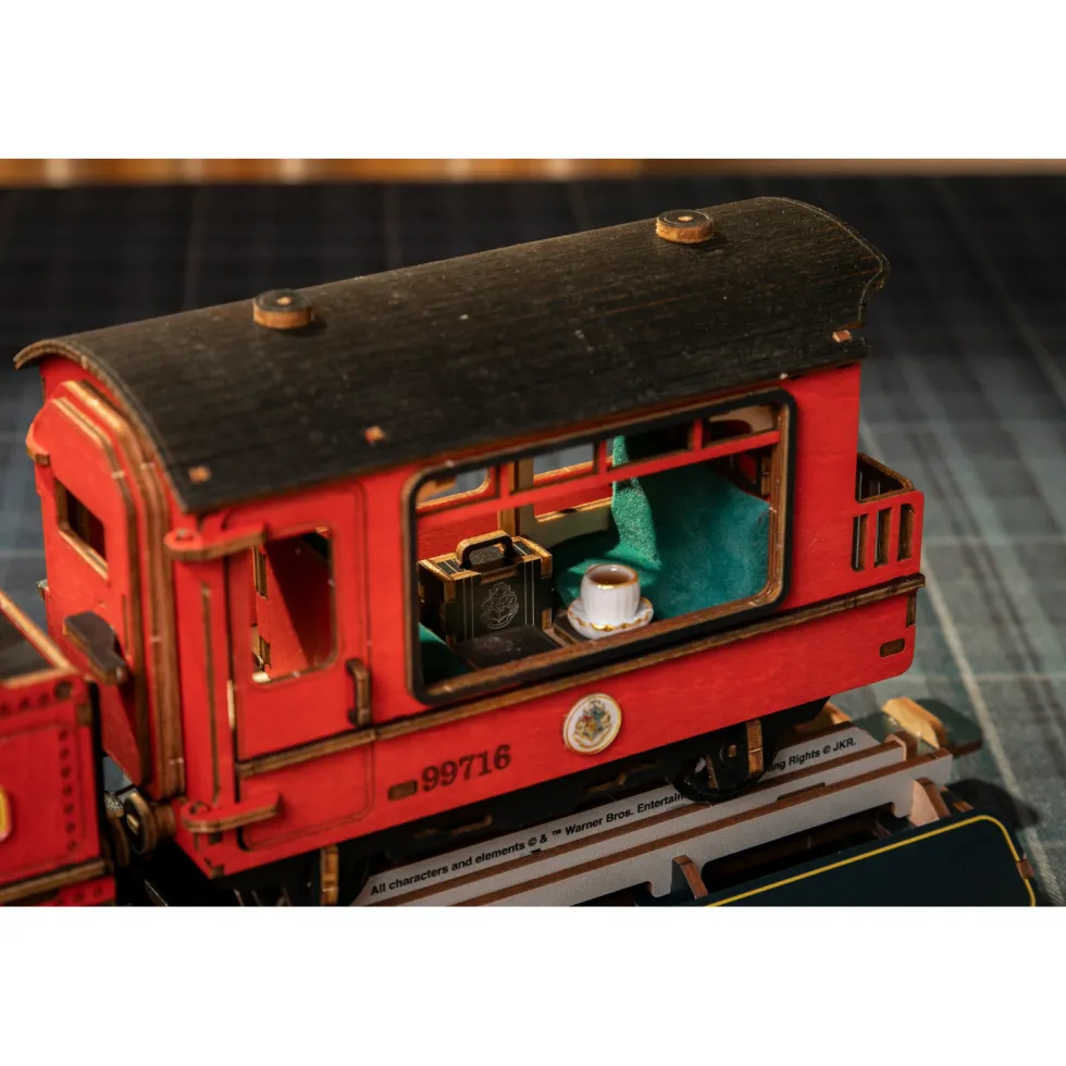 Madness Toys Harry Potter Maqueta de Madera Hogwarts Express