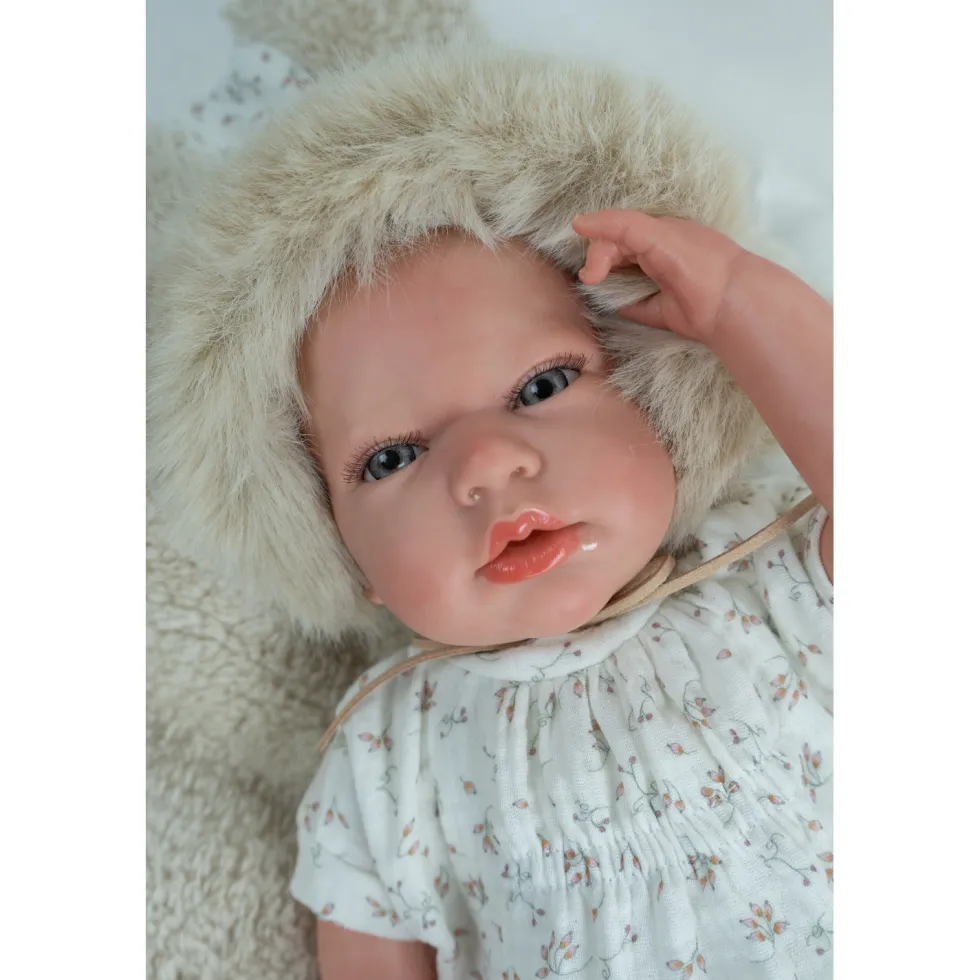 Muñecas Arias Reborn Isabella Beige con Cojín