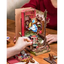 Rolife Diorama Fall Into Wonder